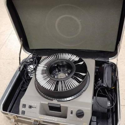 Slide Projector in Carrying Case