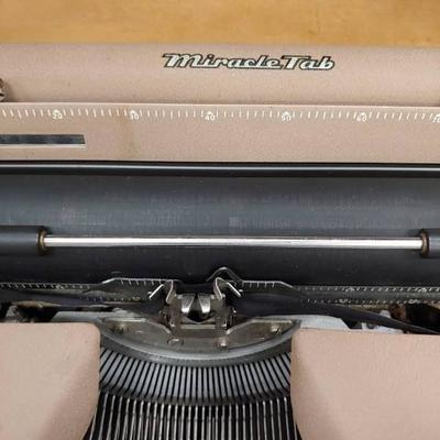 Remington Quiet Riter Miracle Tab Typewriter