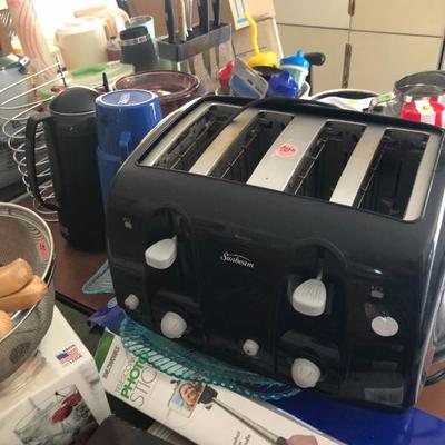 4 slips toaster