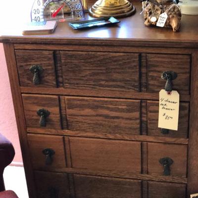 Great size 4 drawer dresser.  Or entry or tv stand. Many uses