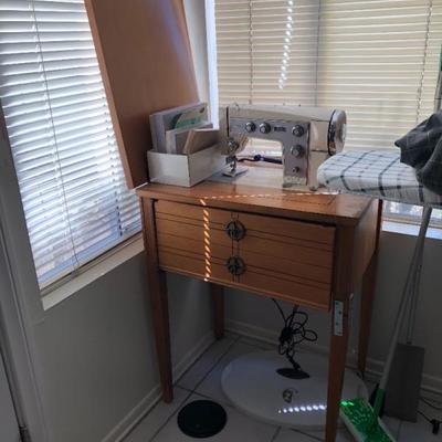 Kenmore with attachments
