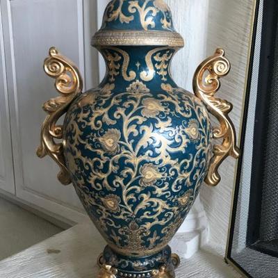 Large Hand-painted Chinese Lidded Urn by Oriental Accent. 25