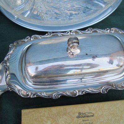 Fancy table serving pieces in silver plate primarily