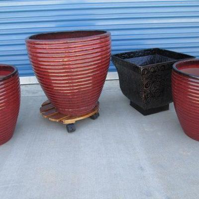 Outdoor yard ceramic planters
