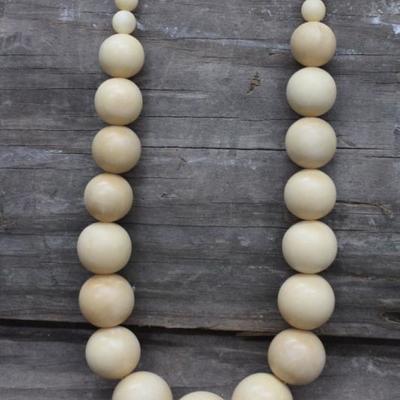 Vegetable Ivory Necklace