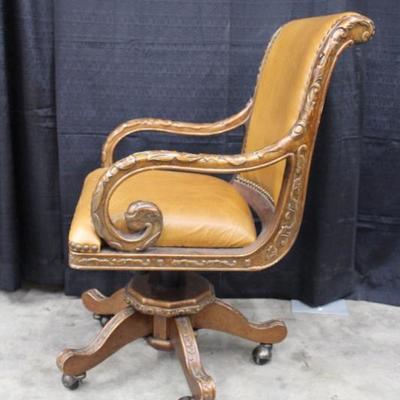 Leather Rolling Office Chair in Great Condition