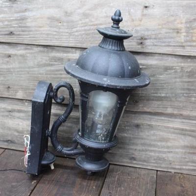 Light fixture