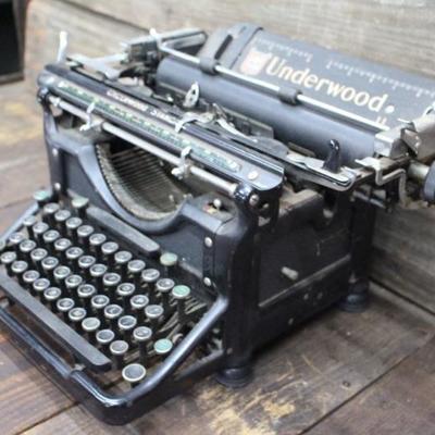 Underwood Standard Typewriter From the Late 20's