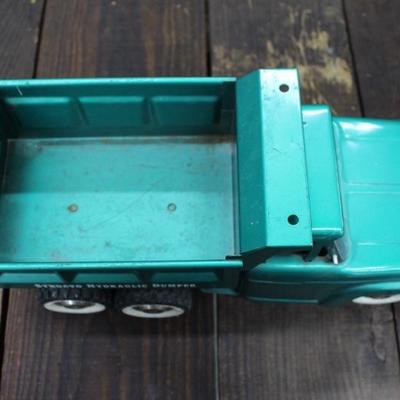 Vintage Pressed Steel Structo Hydraulic Dumper Truck