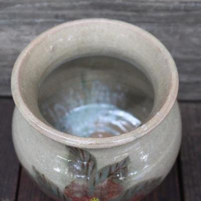 Meaders Poinsettia Vase