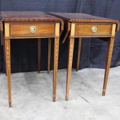 Set of 2 Mahogany Drop-Side Tables with 1 Drawer