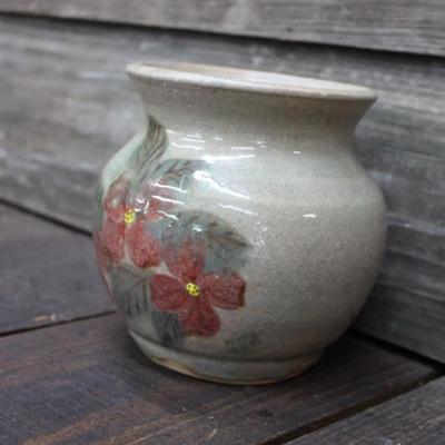 Meaders Poinsettia Vase