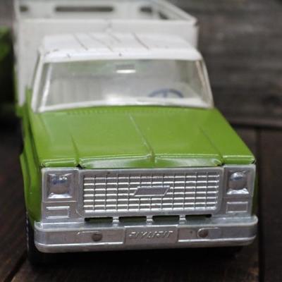 70's Pressed Steel NYLINT Farm Truck & Trailer w/ a Cow