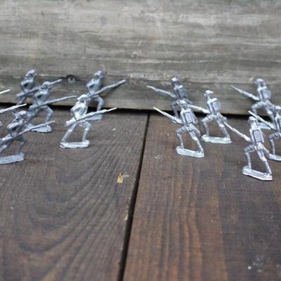 Lead soldiers