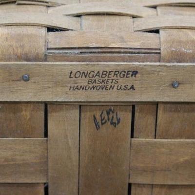 Vintage 1986 Handwoven Longaberger Basket