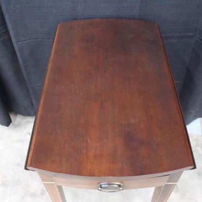 Oval shaped Mahogany Drop Side Table with One Drawer