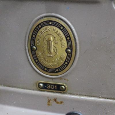 Singer Sewing Machine
