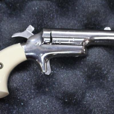 Colt .22 Caliber Short Derringer/Bakelite