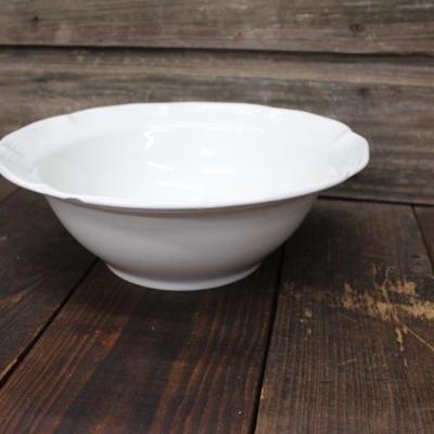 Mikasa Serving Bowl