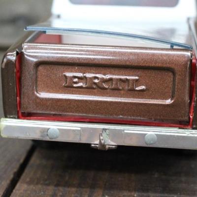 70's ERTL Pressed Steel Int'l Scout Pick-Up w/ Horse Trailer