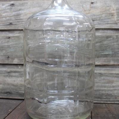 Glass jug