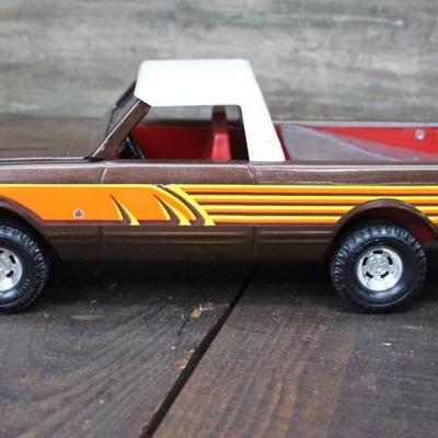70's ERTL Pressed Steel Int'l Scout Pick-Up w/ Horse Trailer