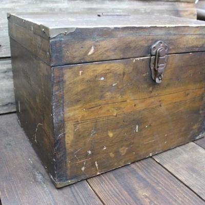 Instrument box