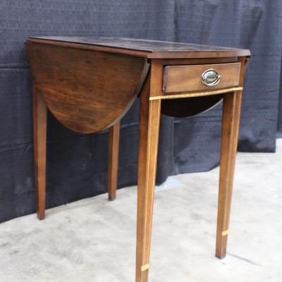 Oval shaped Mahogany Drop Side Table with One Drawer