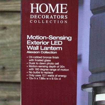 Exterior LED wall lantern