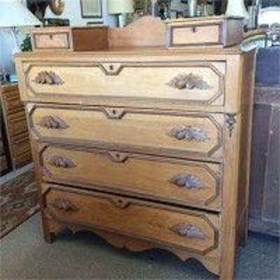 Vintage Eastlake Gentlemen's Dresser