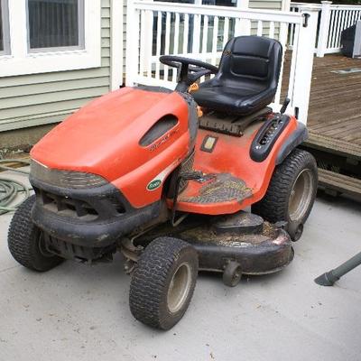 SCOTT"S Riding Lawn Mower 48" Deck 