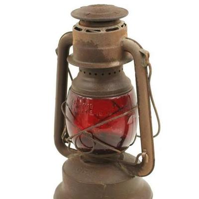 Dietz Lantern w Red Dietz Glass