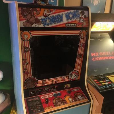 1981 Donkey Kong Arcade Game