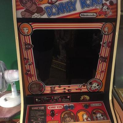 1981 Donkey Kong Arcade Game