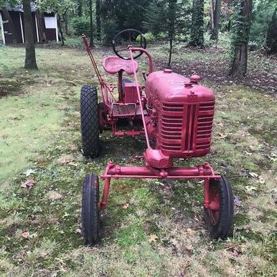 Cub Lo-Boy Vintage Tractor in Working Condition