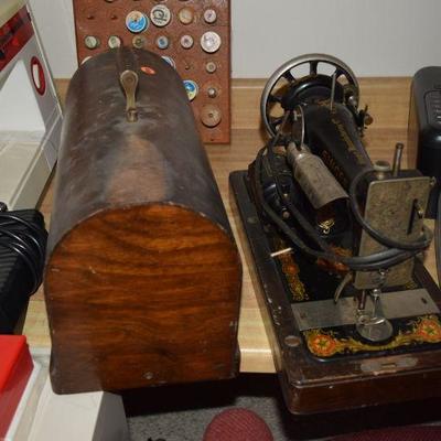 Vintage Sewing Machine, Sewing Machine, Accessories, & Case
