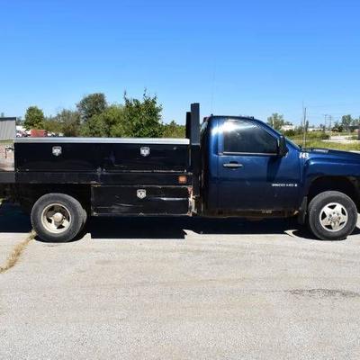 2007 Chevrolet 3500Hd Flatbed Truck 2WD.