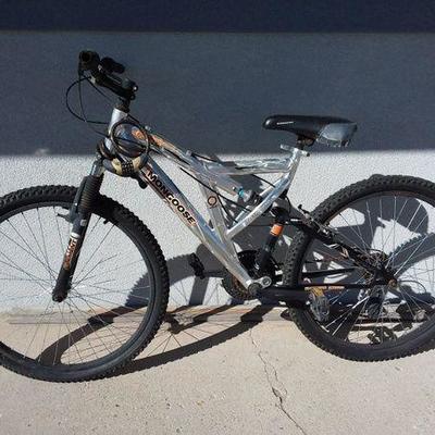 Mongoose 21 Speed Mountain Boy's Bike