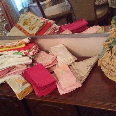 Table linens & napkins
