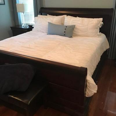 Broughton Hall Mahogany King Sleigh Bed with Mattress & Box Springs 