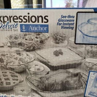 34pc Expressions Bakeware set by Anchor