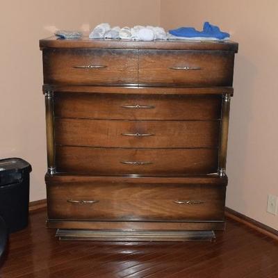 Vintage Chest Dresser