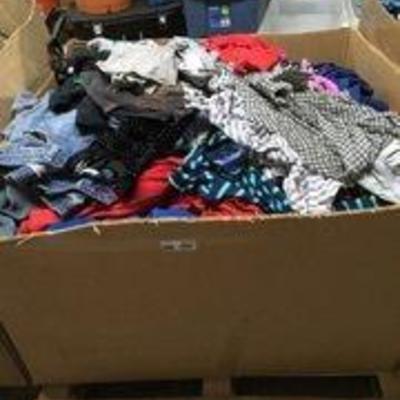 Gaylord Full of Clothes - bring your own boxes an ...