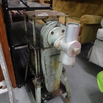 Norwalk triturators & hydraulic press machine.