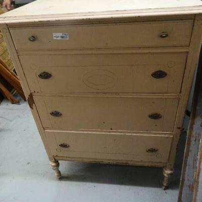 4 Drawer vintage chester drawer.