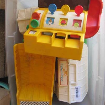 Collectible Fisher Price Toys 2 barns and cash re ...