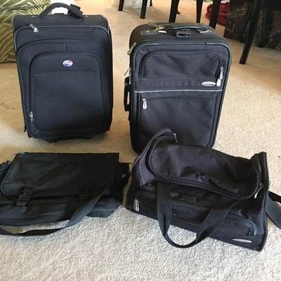 2 Carry On Luggage Pieces