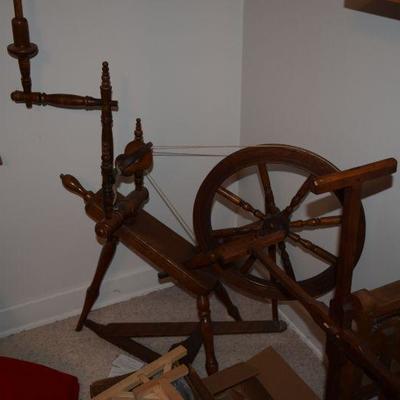 Spinning Wheel/Spindle