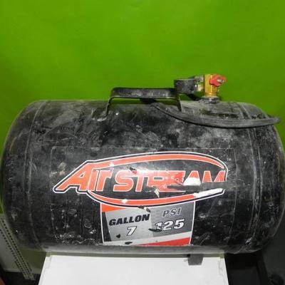 Air Stream 7 Gallon Portable Air Tank
