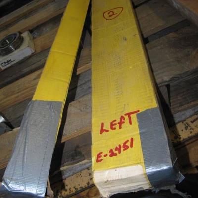 Lot of 2 NEW Left E24151 and 2 E2452 Right A ...